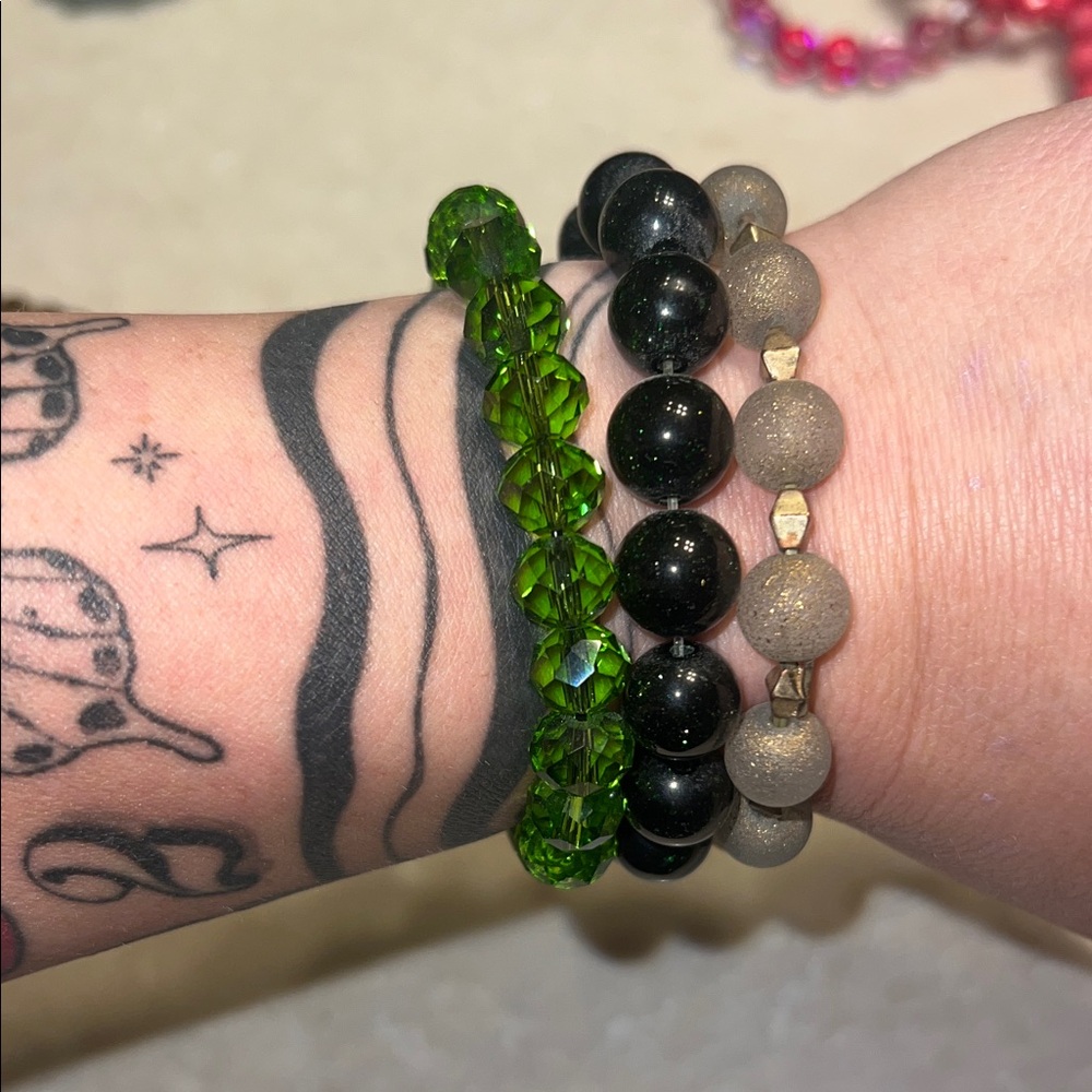 Green and Black Beaded Bracelet Set
